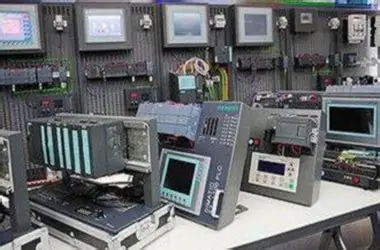 Miért a Siemens S7-400H a redundáns vezérlő a kritikus ipari alkalmazásokhoz?